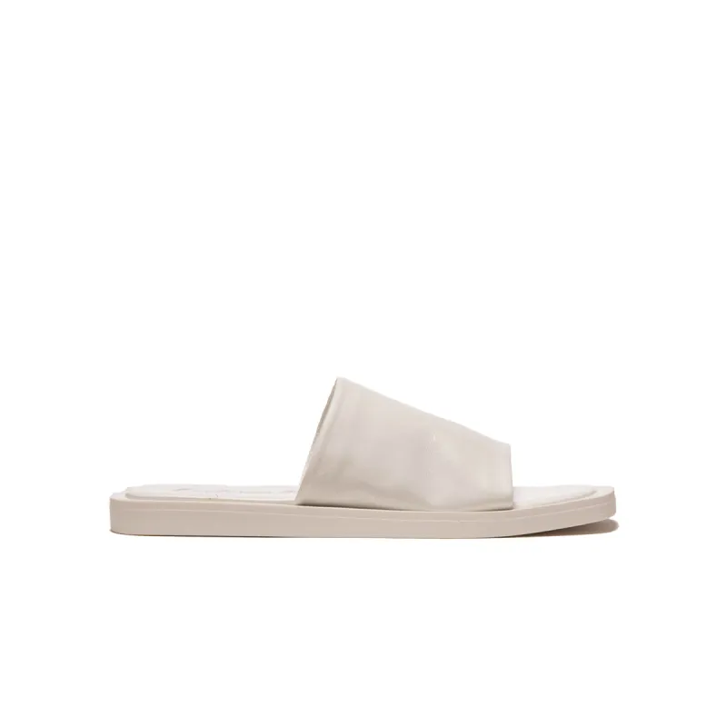 Licata White Leather sold by L'Intervalle