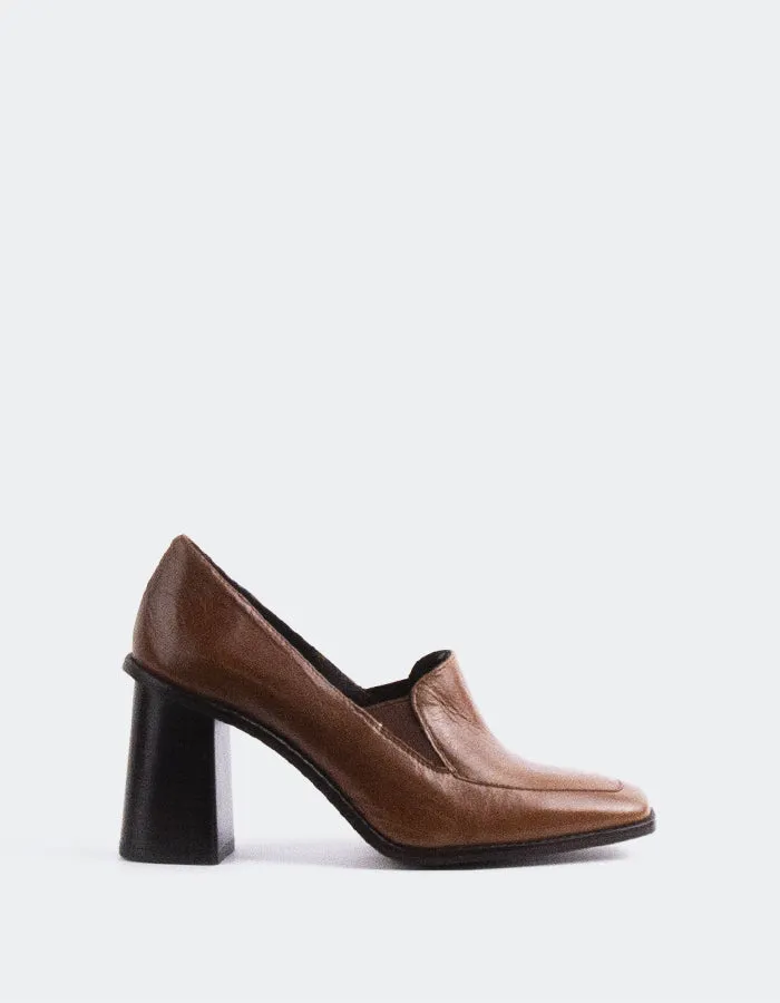 Gabiano Chestnut Leather sold by L'Intervalle