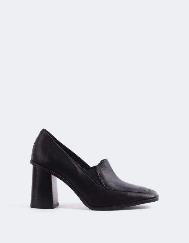 Gabiano Black Leather sold by L'Intervalle