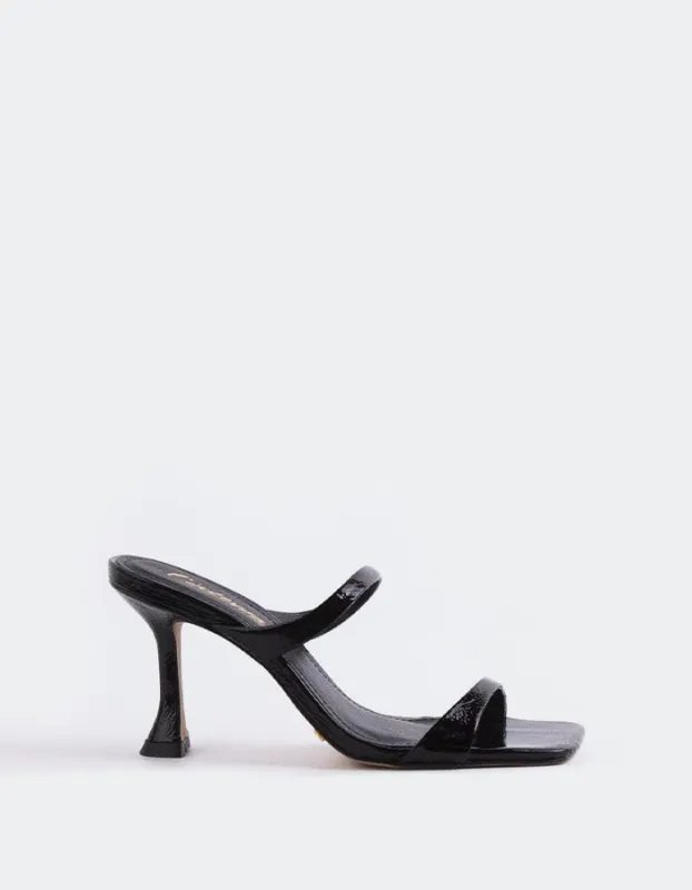 Jandira Black Naplack sold by L'Intervalle