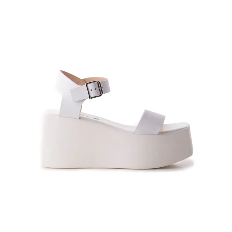 Chaton Off White Leather sold by L'Intervalle