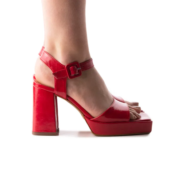 Jalapa Red Leather sold by L'Intervalle