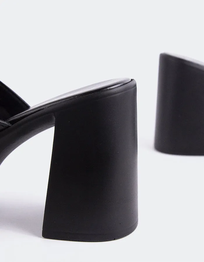 Kalamata Black Leather sold by L'Intervalle product image thumbnail 4