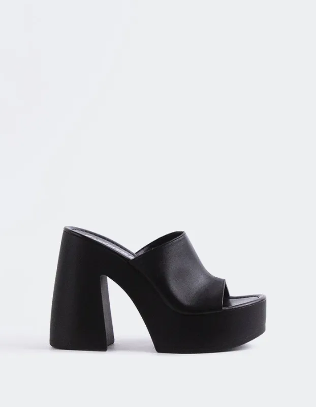 Smyrni Black Leather sold by L'Intervalle