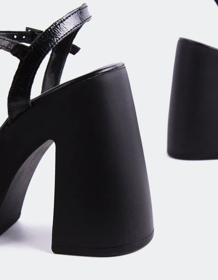 Veria Black Naplack sold by L'Intervalle product image thumbnail 4