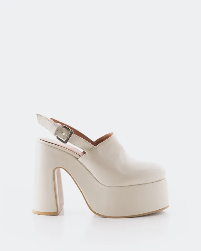 Machai Off White Leather sold by L'Intervalle