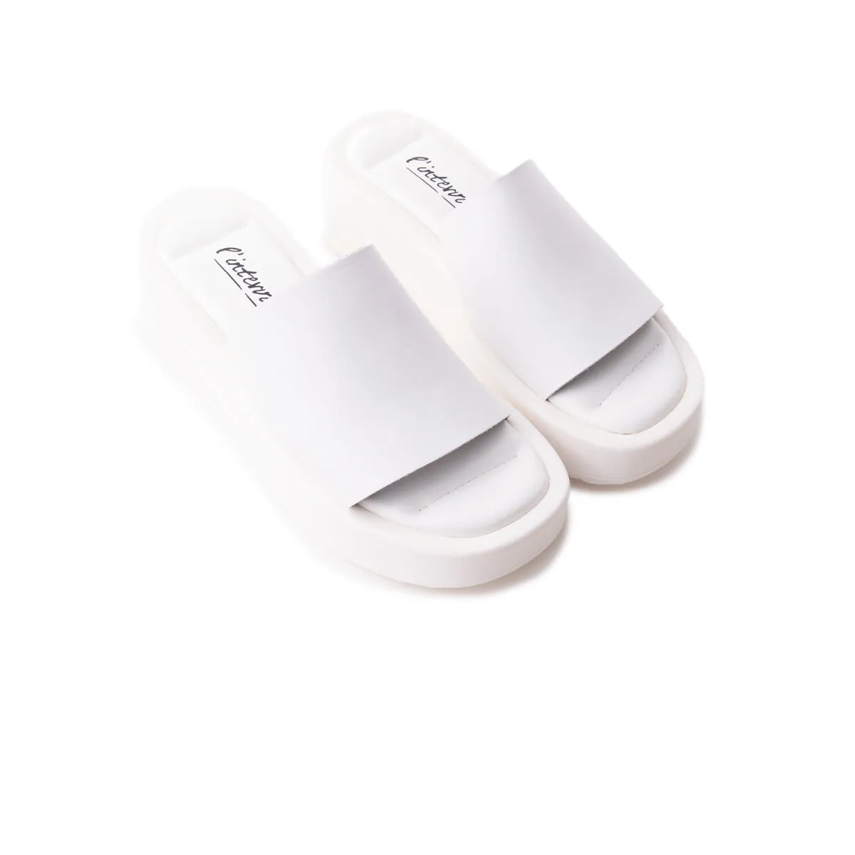 Lovely White Leather sold by L'Intervalle product image thumbnail 2