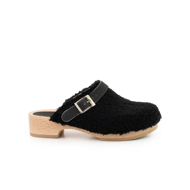 Panda Black Sherpa sold by L'Intervalle