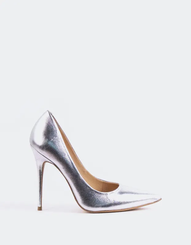 Teeva Silver Leather sold by L'Intervalle