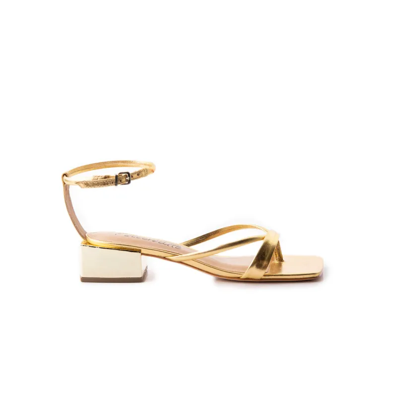 Radiant Gold Metal sold by L'Intervalle