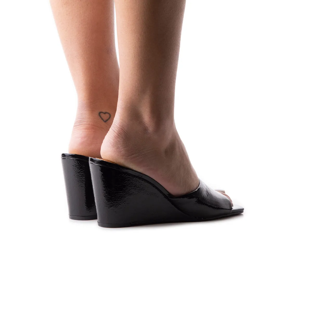 Toscana Black Naplack sold by L'Intervalle product image thumbnail 3