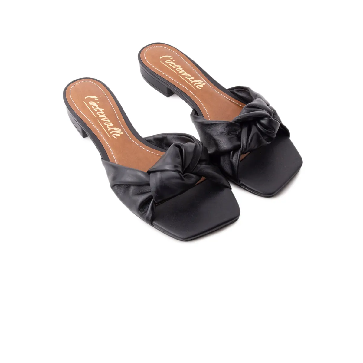 Guadeloupe Black Leather sold by L'Intervalle product image thumbnail 2