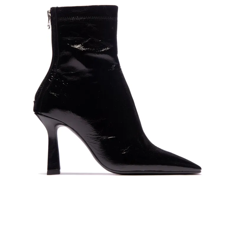 Almada Black Leather sold by L'Intervalle