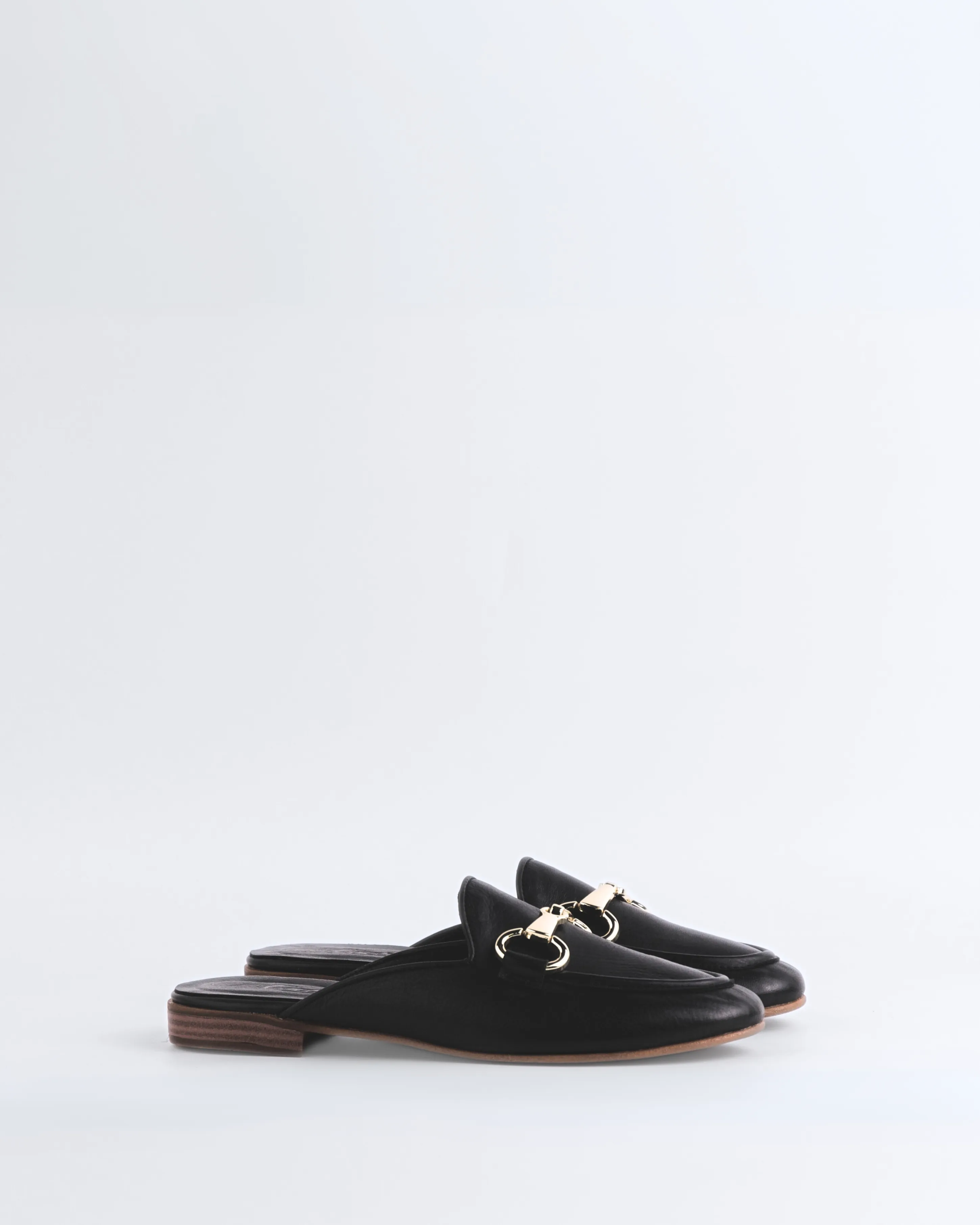 Nefeli Black Leather sold by L'Intervalle product image thumbnail 3