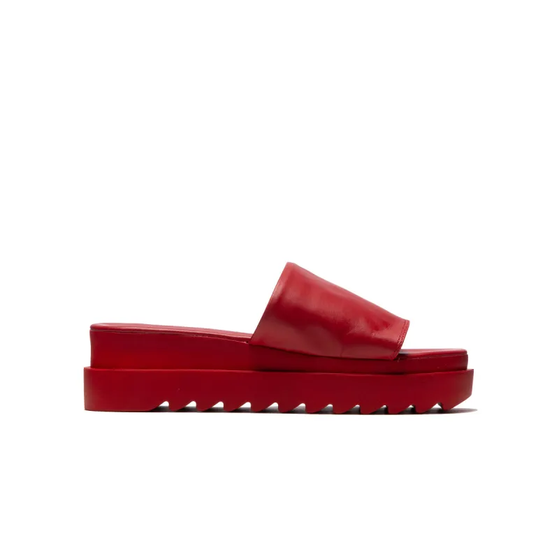 Carmi Red Leather sold by L'Intervalle