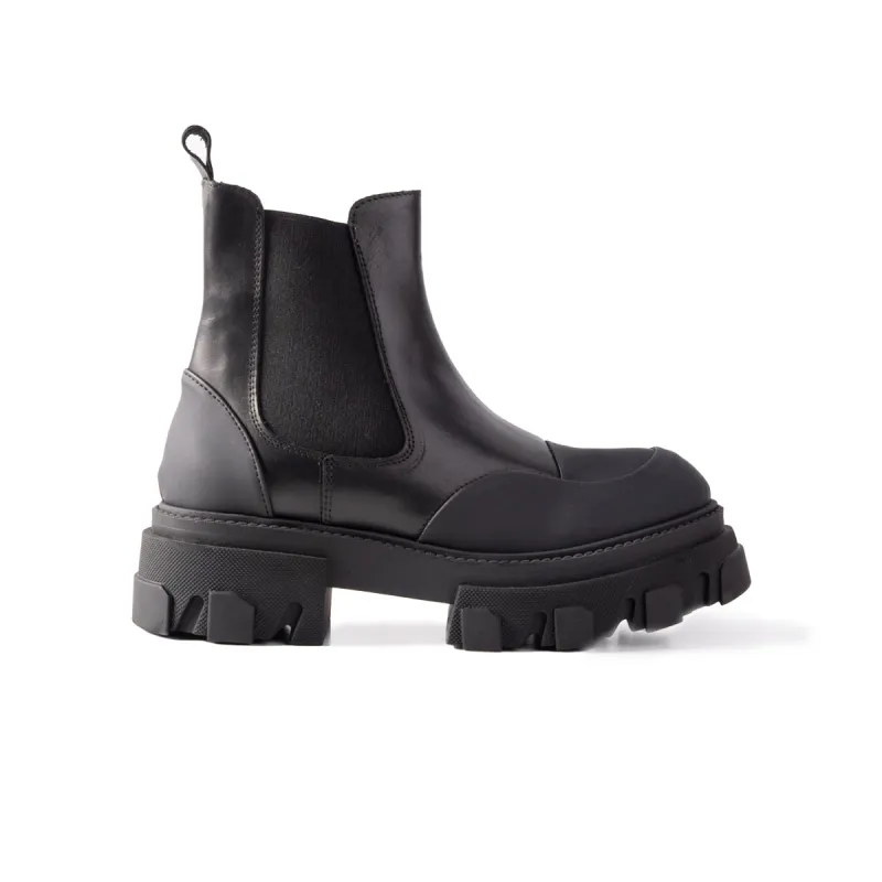 Pasay Black Leather sold by L'Intervalle