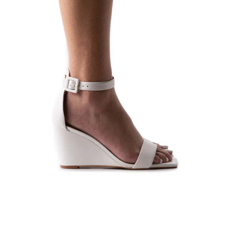 Otago White Leather sold by L'Intervalle