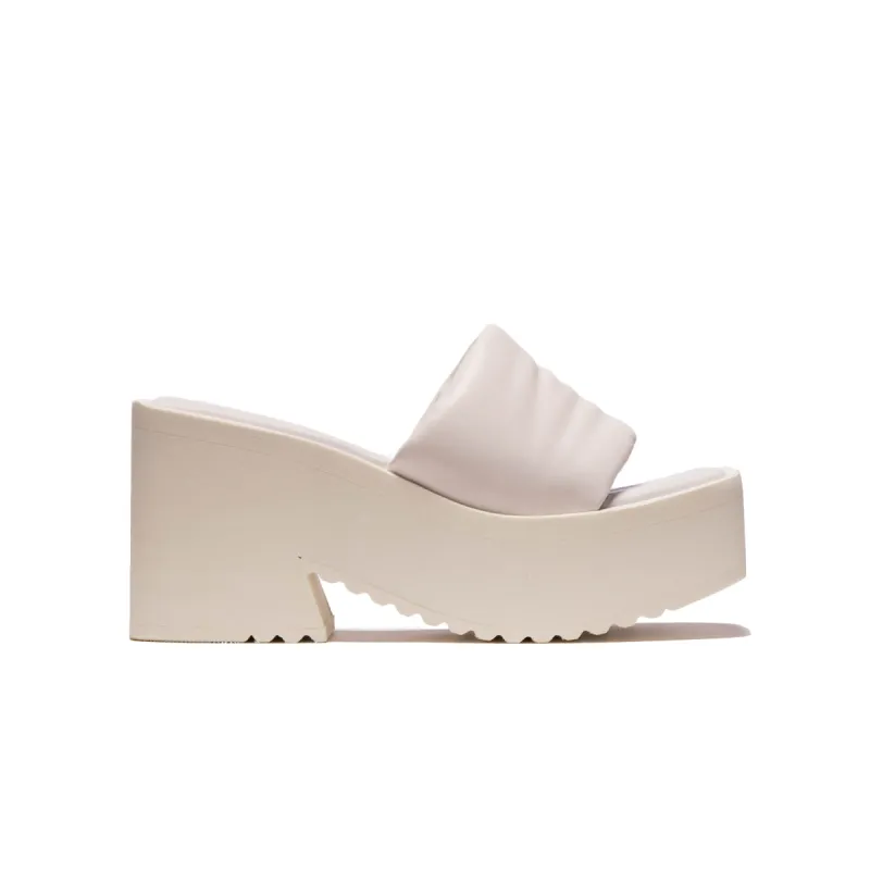 Mony White Leather sold by L'Intervalle