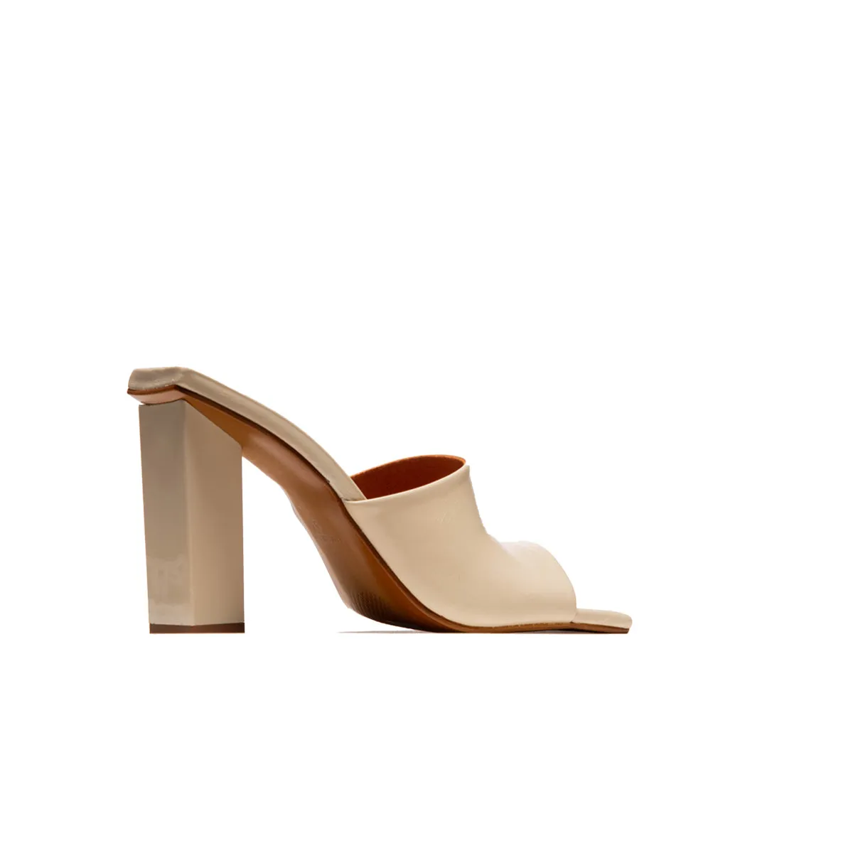 Matala Off White Leather sold by L'Intervalle product image thumbnail 3