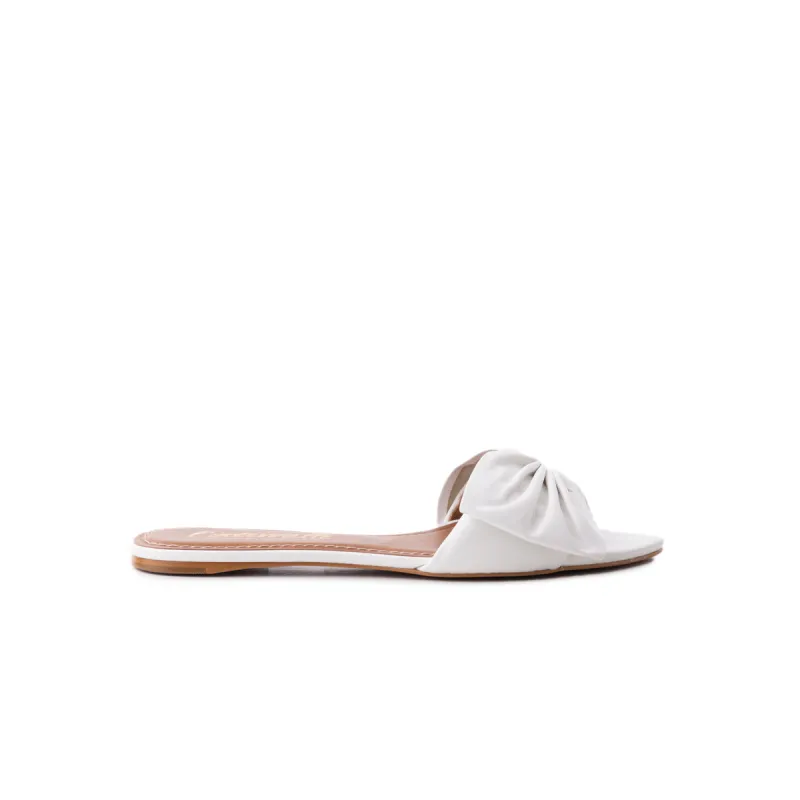 Martinique White Leather sold by L'Intervalle