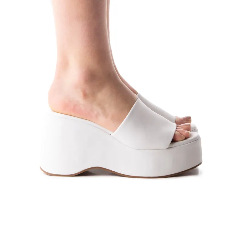 Mariel White Leather sold by L'Intervalle