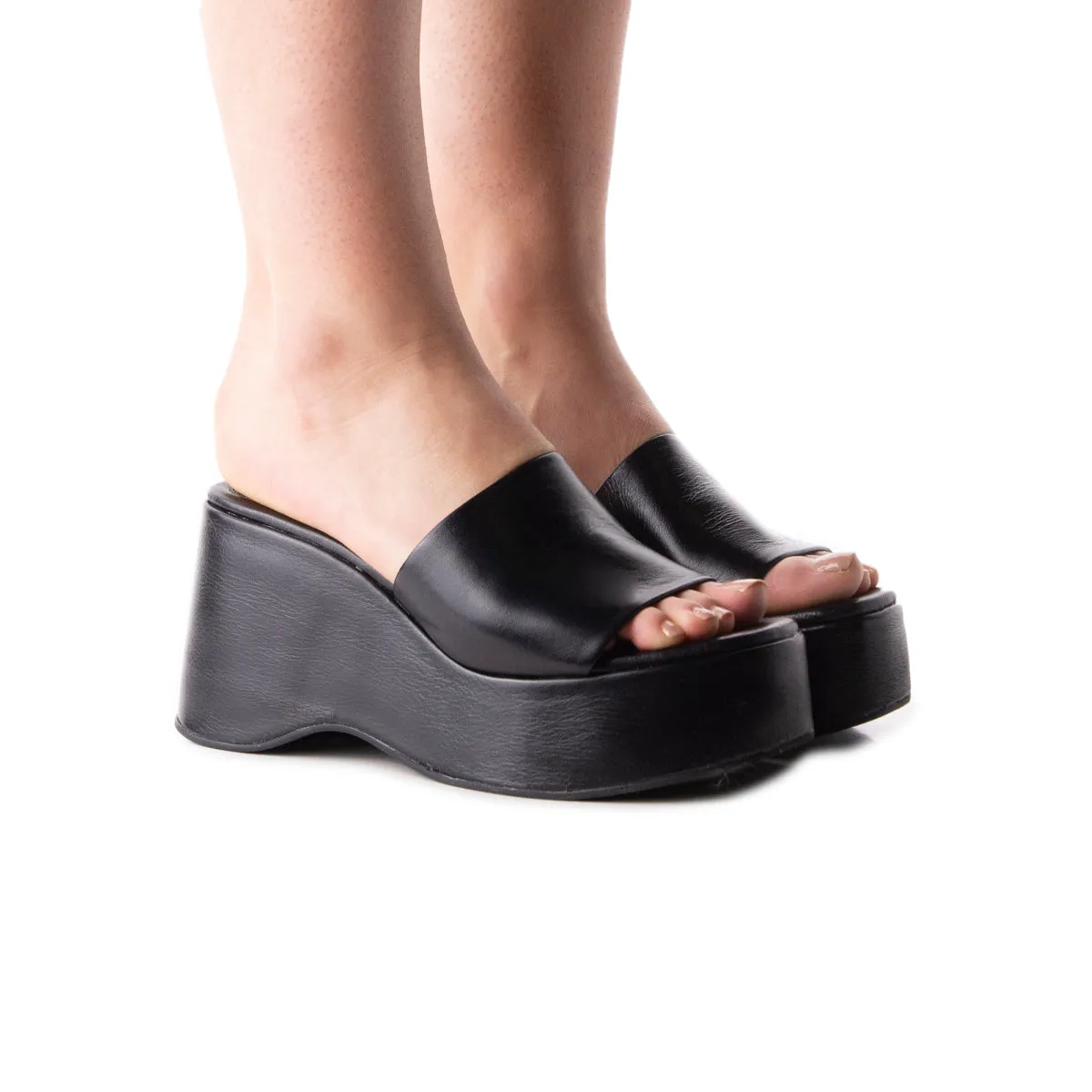 Mariel Black Leather sold by L'Intervalle product image thumbnail 2