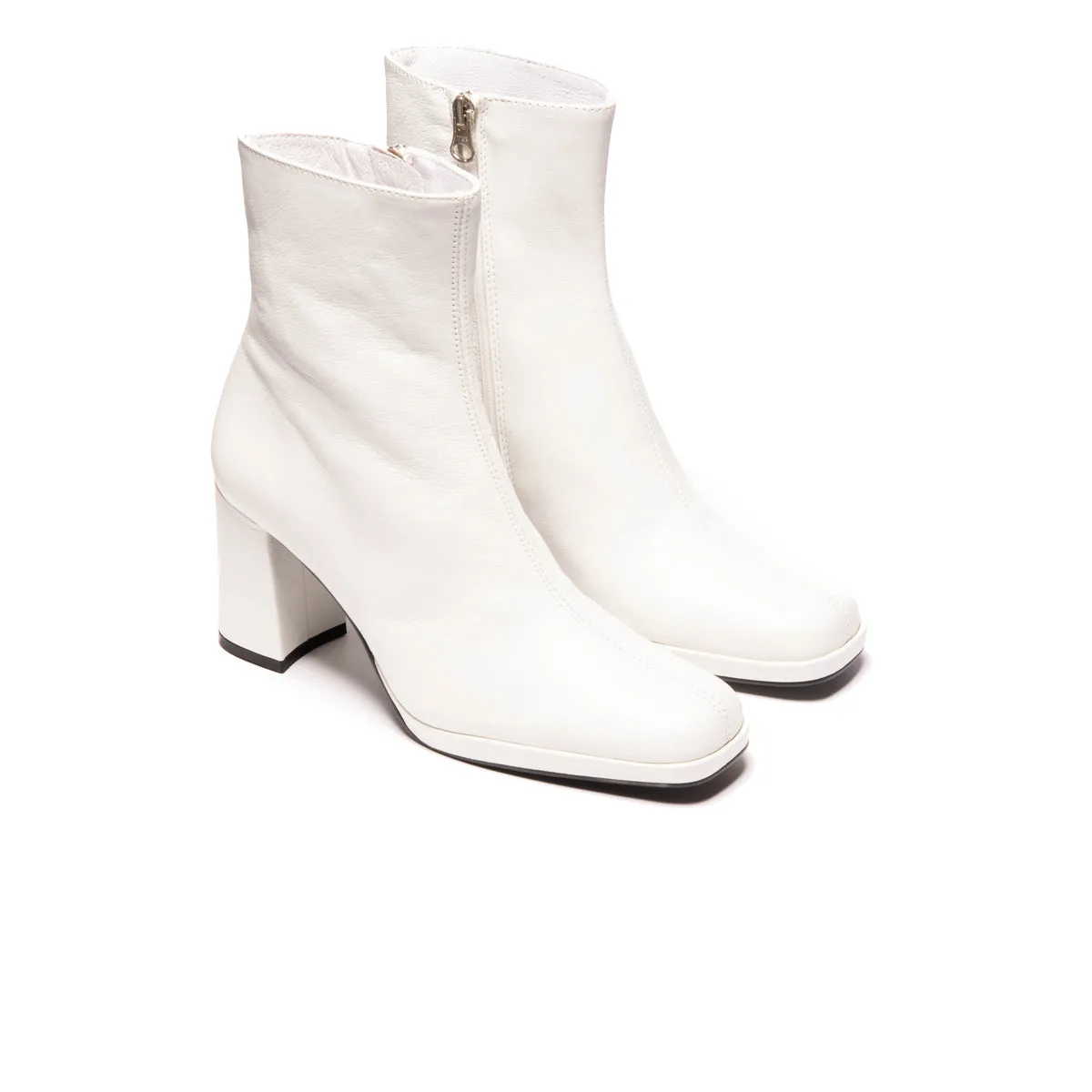 Malpas White Leather sold by L'Intervalle product image thumbnail 2