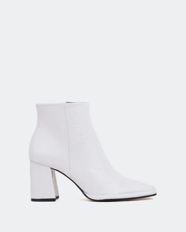 Malika White Naplack sold by L'Intervalle