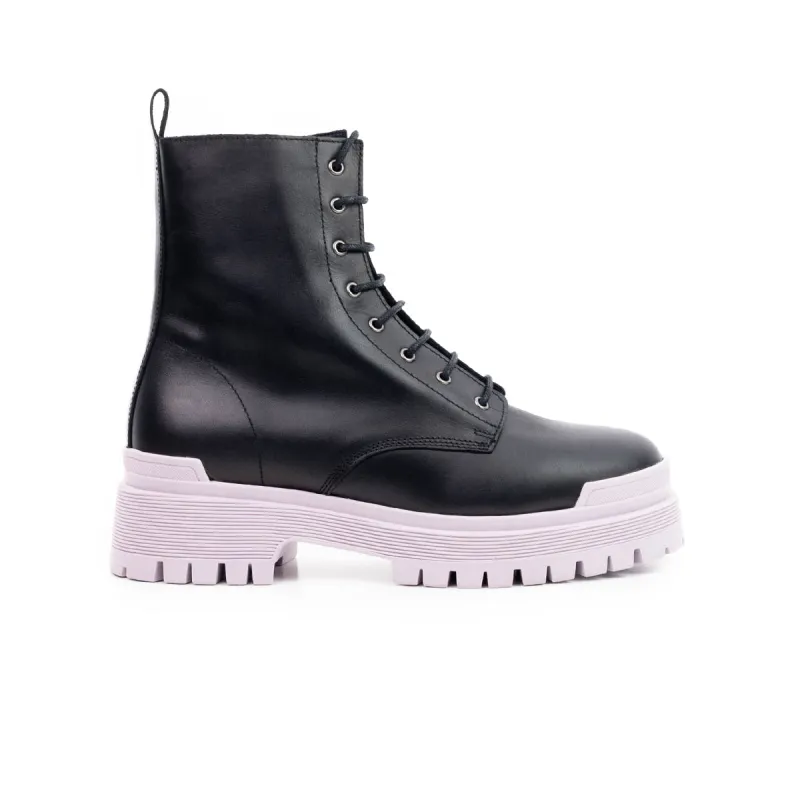 Langport Black Leather/Lilac Sole sold by L'Intervalle