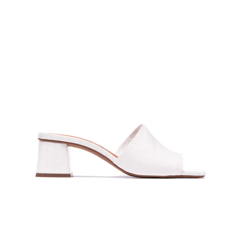 Kenya White Croco sold by L'Intervalle