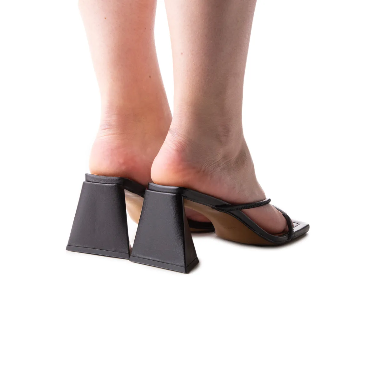 Ermal Black Leather sold by L'Intervalle product image thumbnail 3