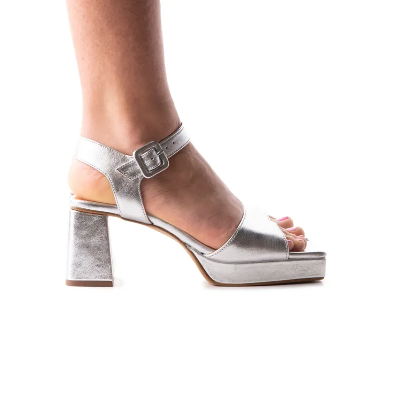 Eos Silver Metal sold by L'Intervalle