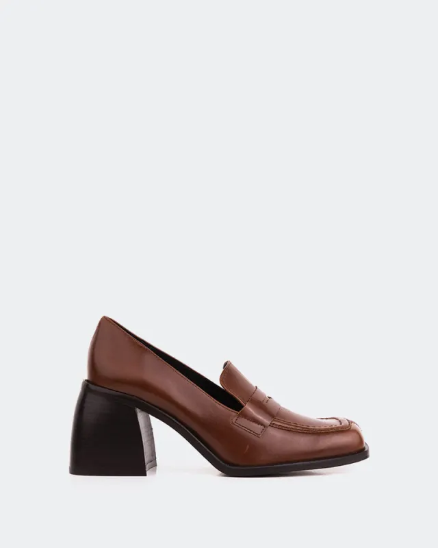 Elm Chestnut Leather sold by L'Intervalle