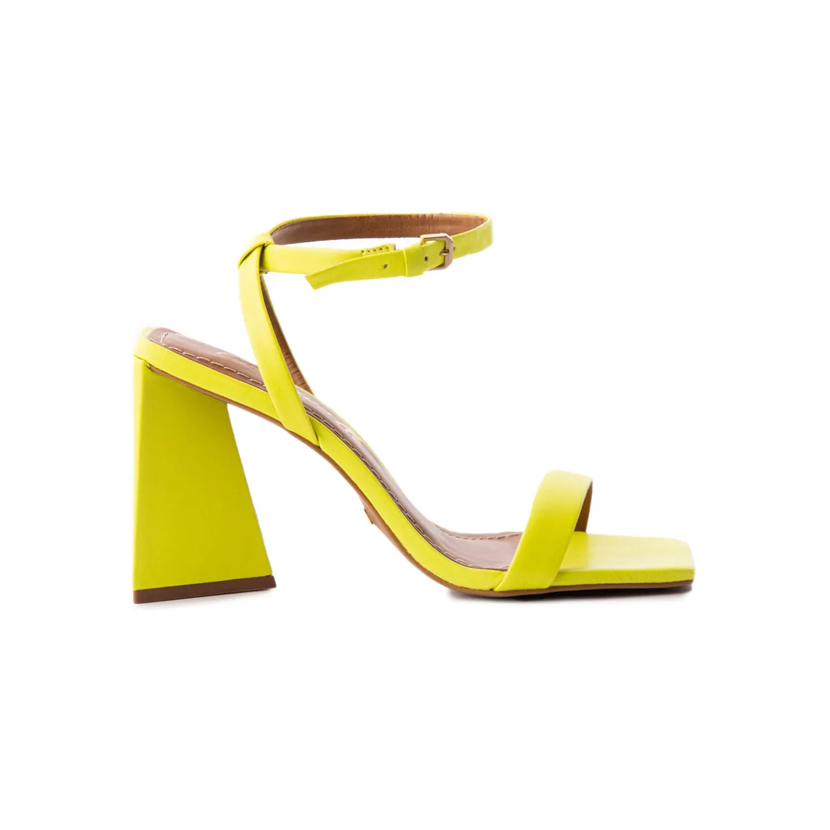 Sauvignon Yellow Leather sold by L'Intervalle