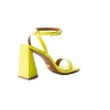 Sauvignon Yellow Leather sold by L'Intervalle