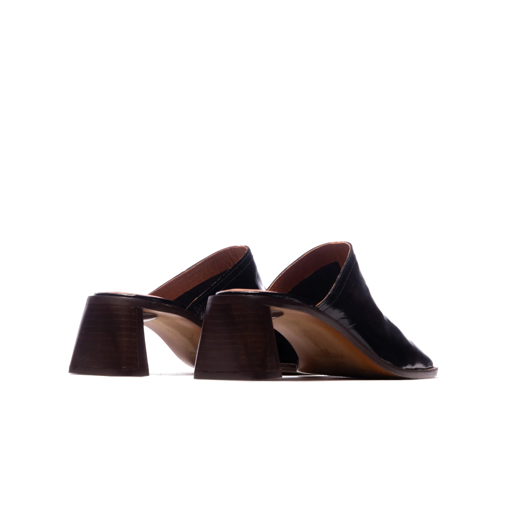 Lilia Black Leather sold by L'Intervalle product image thumbnail 4