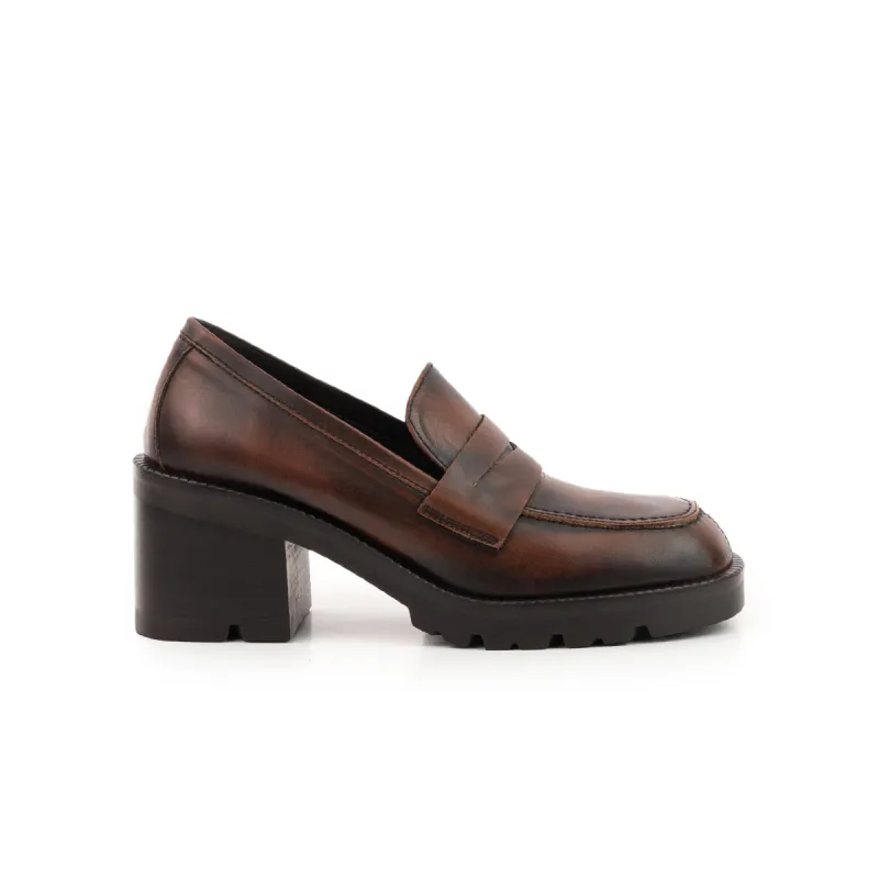 Roanne Tan Leather sold by L'Intervalle