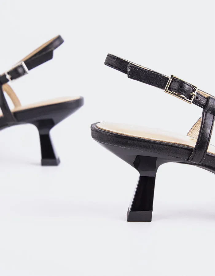 Kasteel Black Leather sold by L'Intervalle product image thumbnail 4