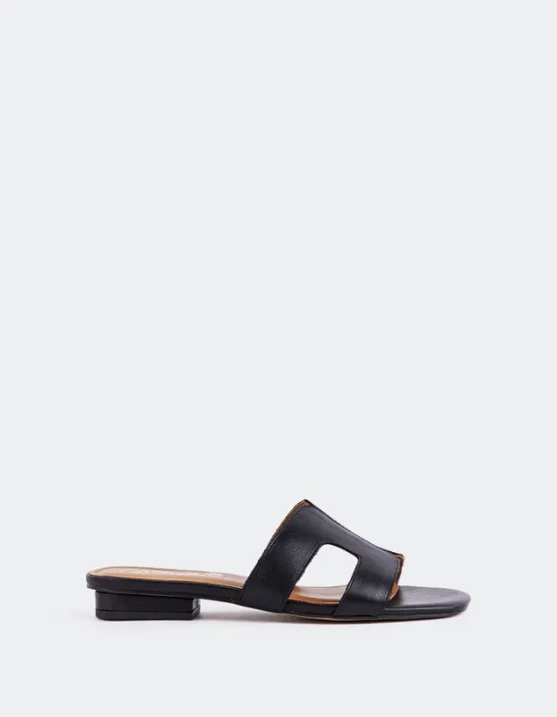 Vlist Black Leather sold by L'Intervalle