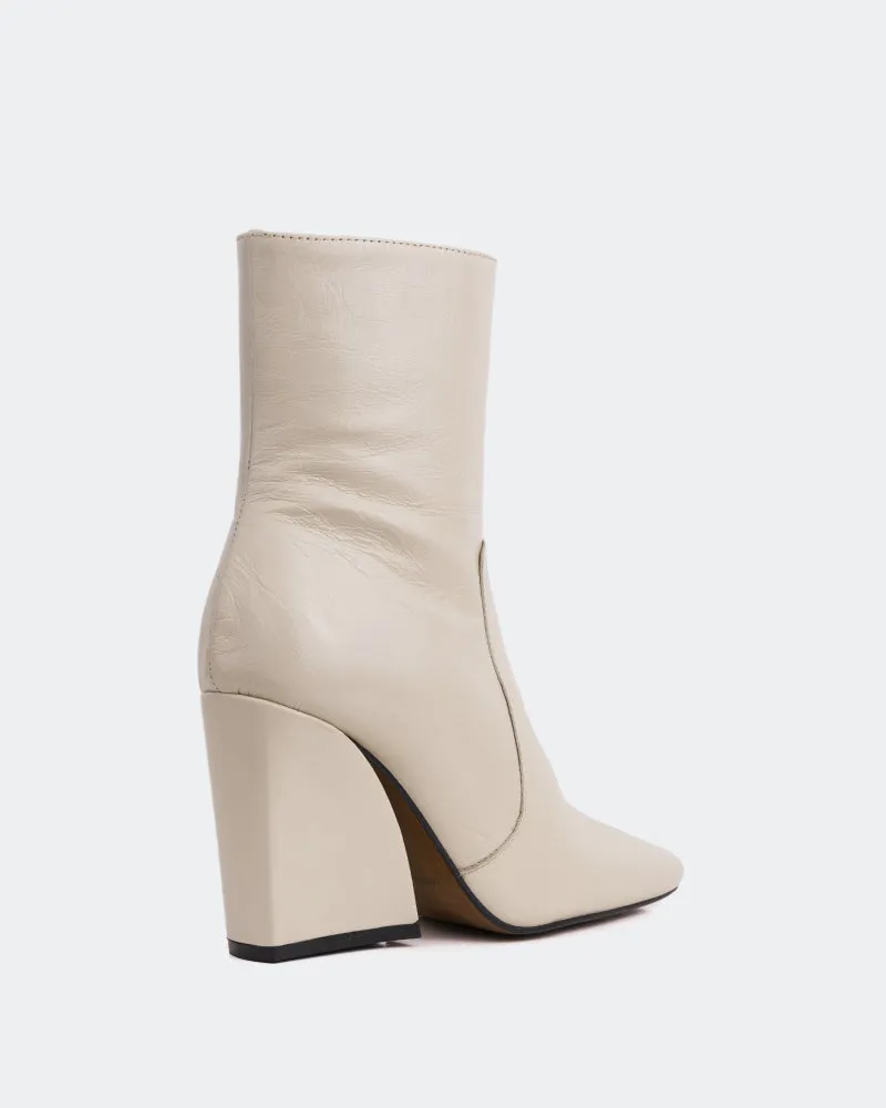 Nazaire Off White Leather sold by L'Intervalle product image thumbnail 3