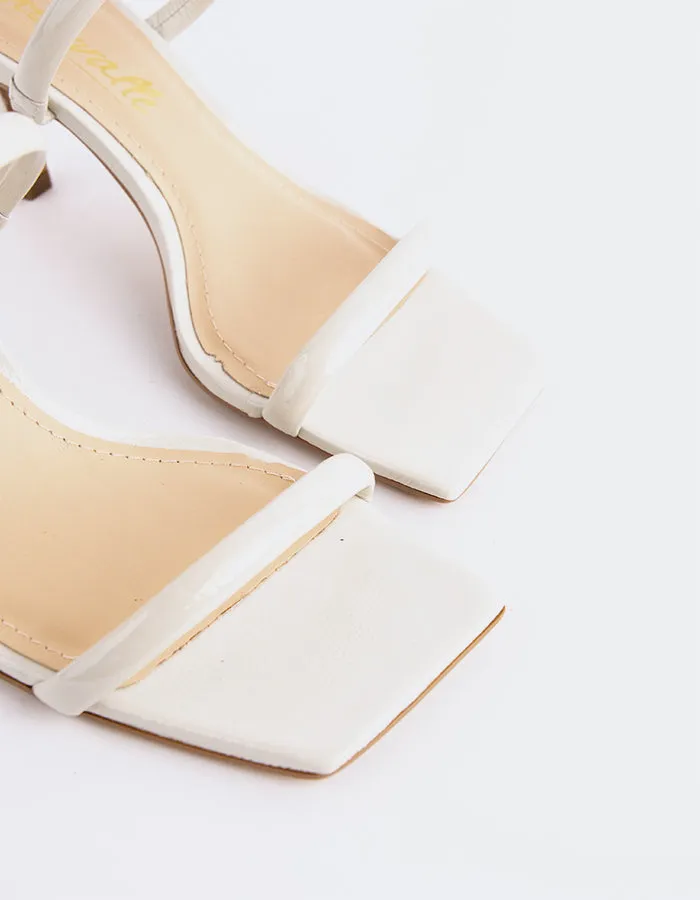 Pretty Off White Naplack sold by L'Intervalle product image thumbnail 2