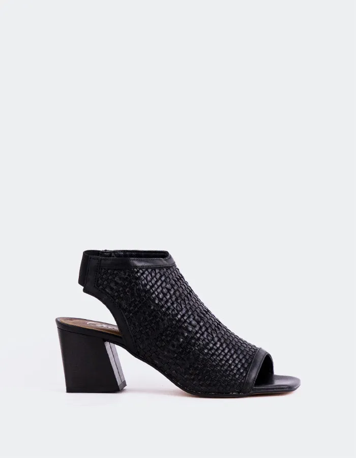 Liza Black Leather sold by L'Intervalle