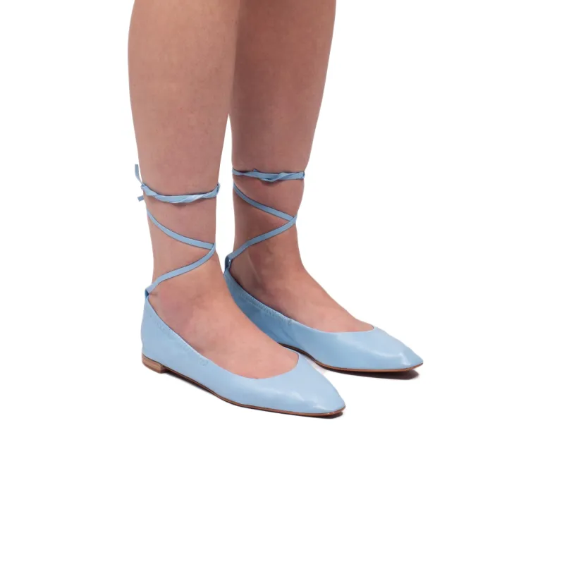 Oriel Blue Leather sold by L'Intervalle