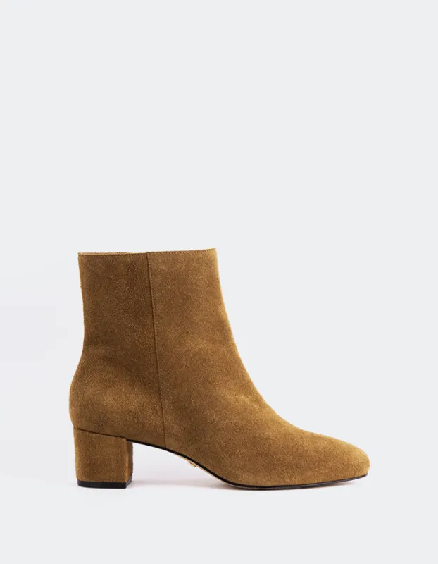 Gracyn Camel Suede sold by L'Intervalle