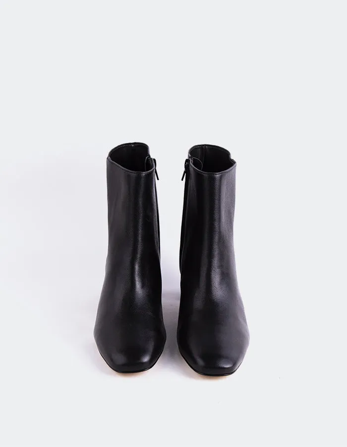 Gracyn Black Leather sold by L'Intervalle product image thumbnail 5