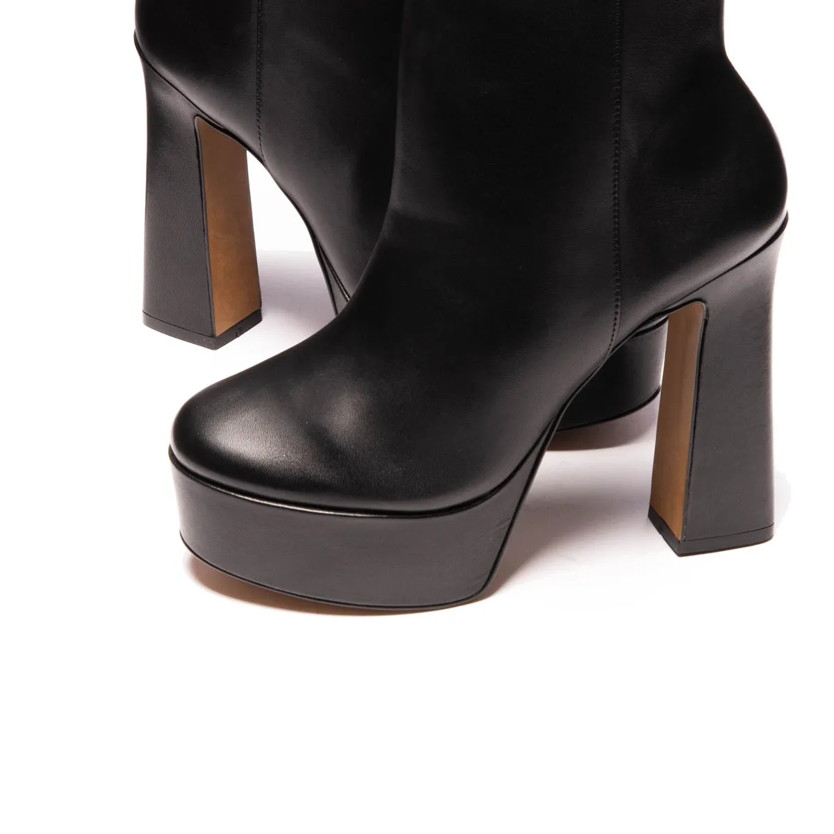 Ria Black Leather sold by L'Intervalle product image thumbnail 2
