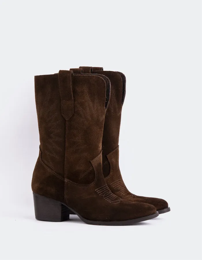Freyr Brown Suede sold by L'Intervalle product image thumbnail 3