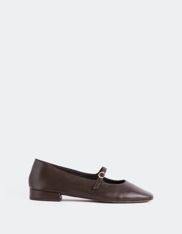 Erynnis Brown Leather sold by L'Intervalle