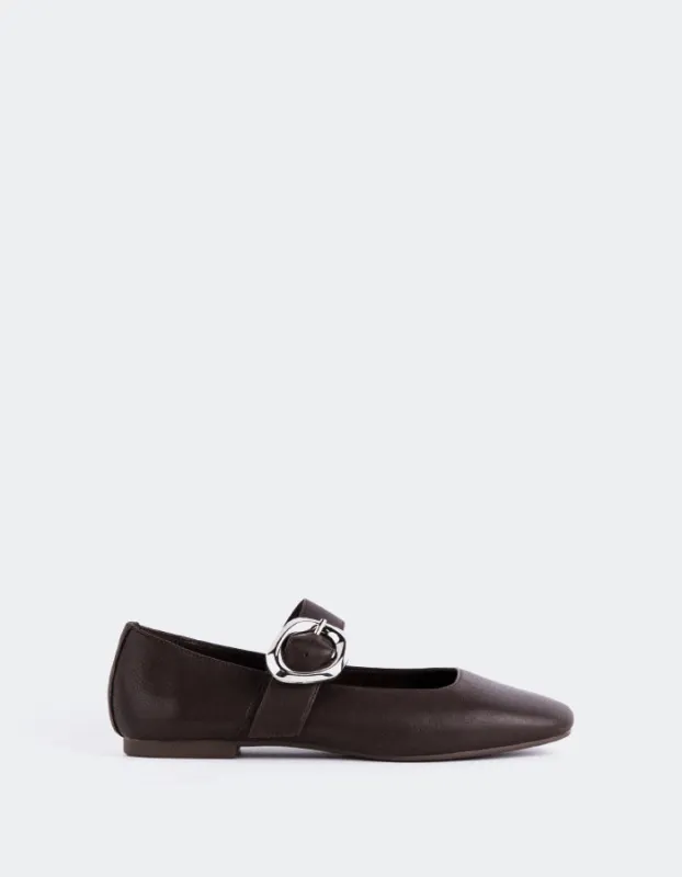 Vady Brown Leather sold by L'Intervalle