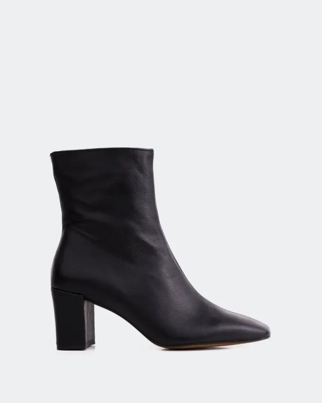 Jepson Black Leather sold by L'Intervalle